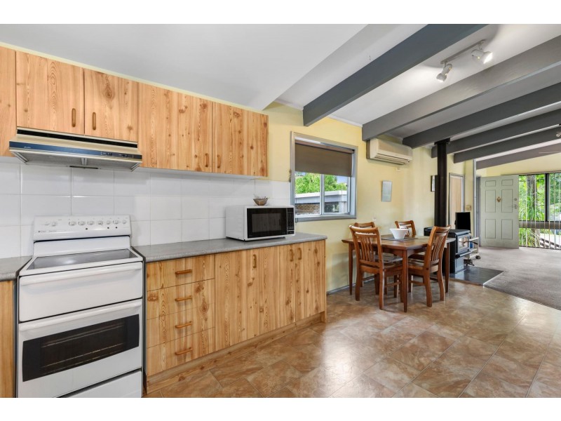 89 Berrima Parade, Surfside NSW 2536