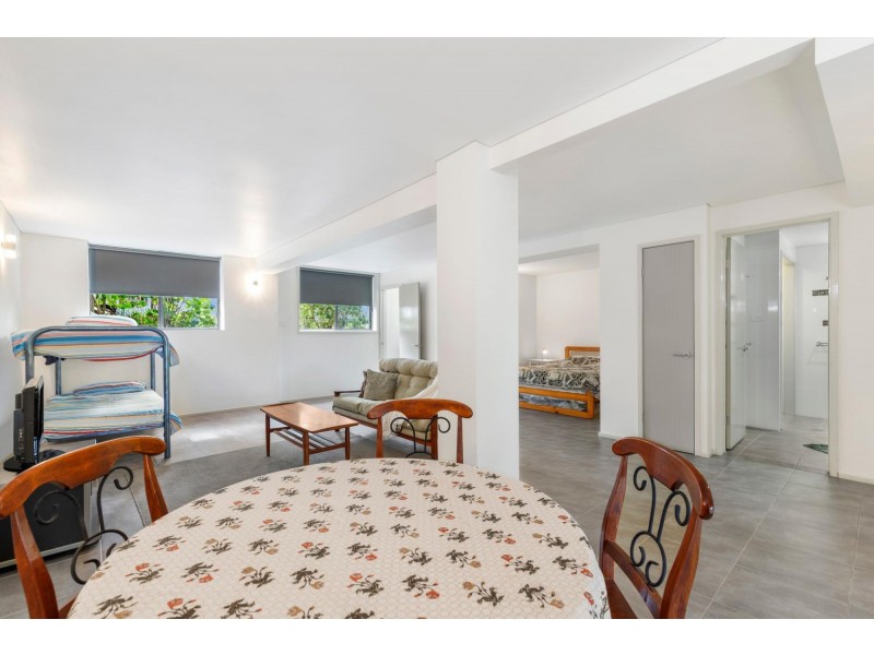 89 Berrima Parade, Surfside NSW 2536