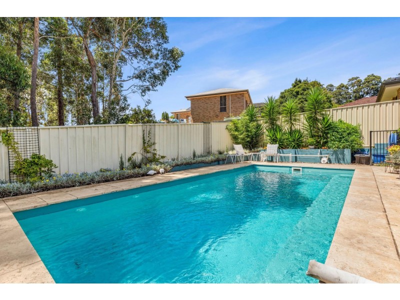 3 Stuart Place, Sunshine Bay NSW 2536