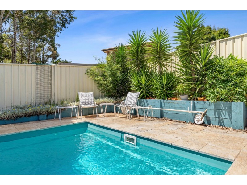 3 Stuart Place, Sunshine Bay NSW 2536