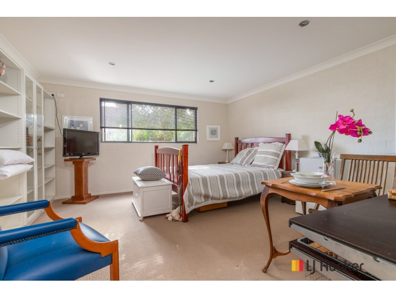 21 Riverview Crescent, Catalina NSW 2536