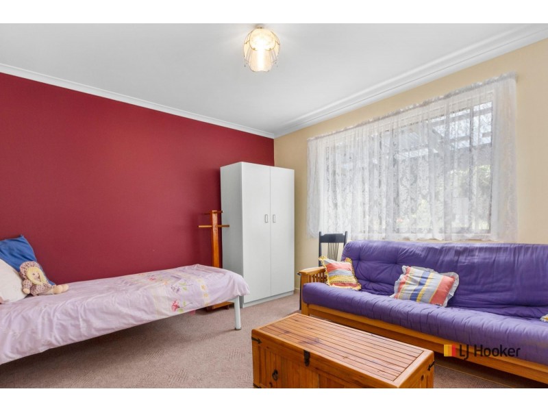 21 Johnson Place, Surf Beach NSW 2536