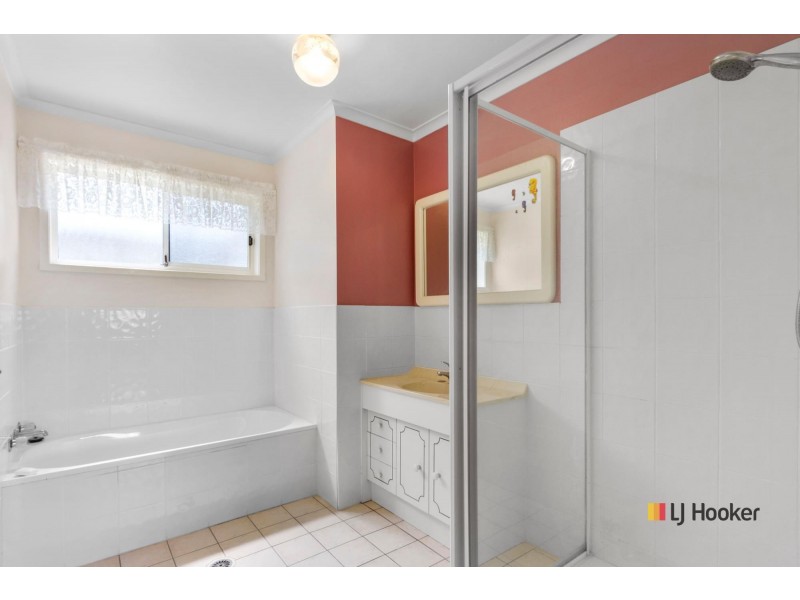 21 Johnson Place, Surf Beach NSW 2536