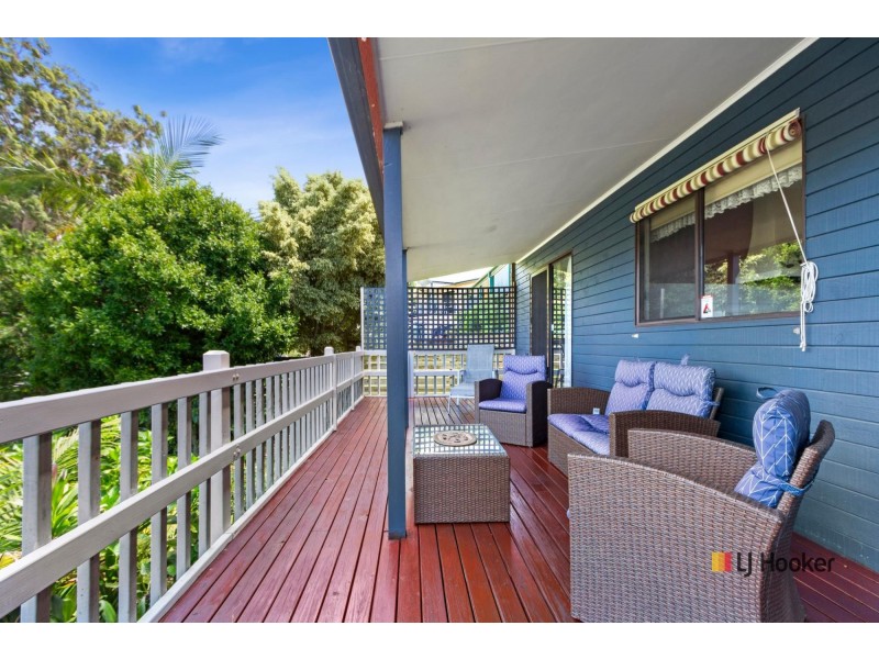 21 Johnson Place, Surf Beach NSW 2536