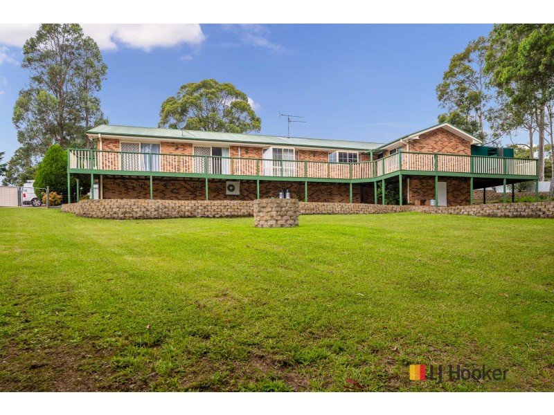 65 Karoola Crescent, Surfside NSW 2536