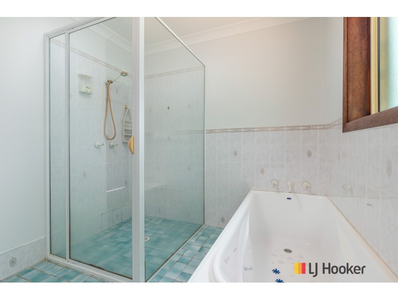 65 Karoola Crescent, Surfside NSW 2536