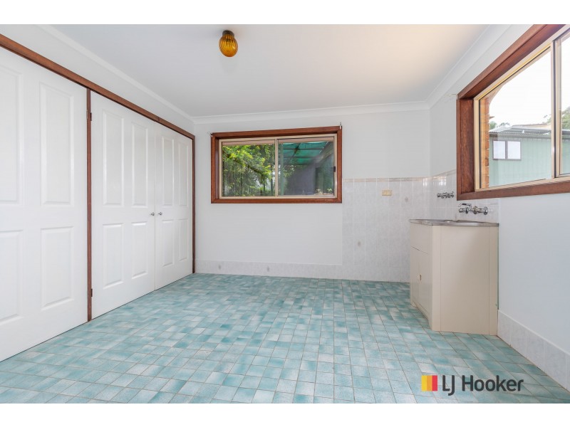 65 Karoola Crescent, Surfside NSW 2536