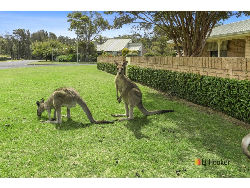 9 Blue Gum Parade, Maloneys Beach NSW 2536