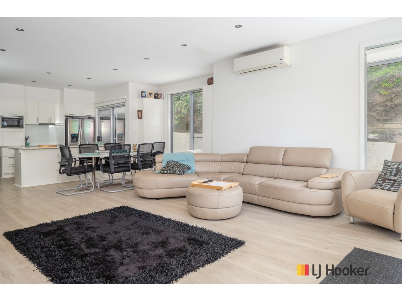 2/4 Wray Street, North Batemans Bay NSW 2536