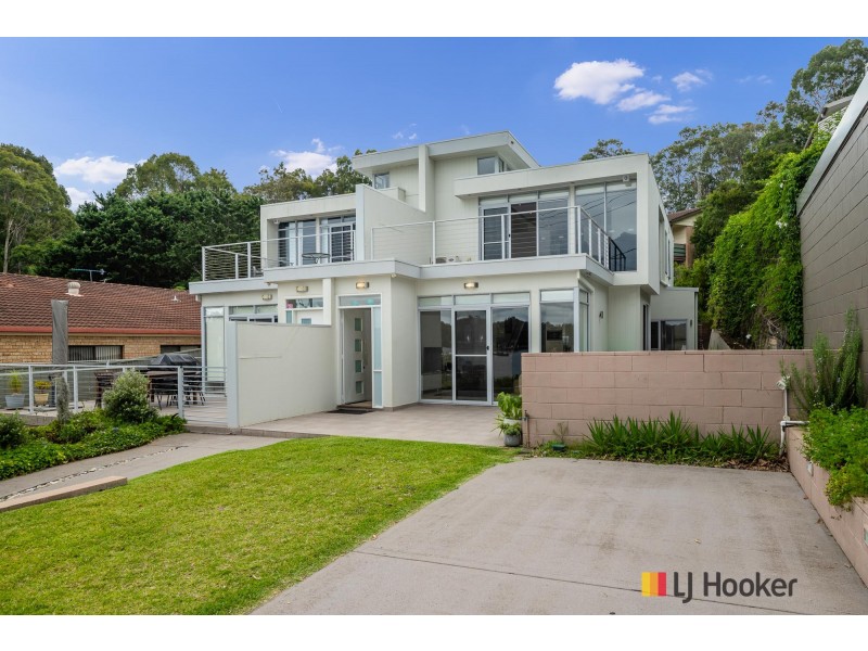 2/4 Wray Street, North Batemans Bay NSW 2536