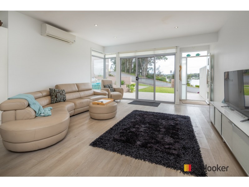 2/4 Wray Street, North Batemans Bay NSW 2536