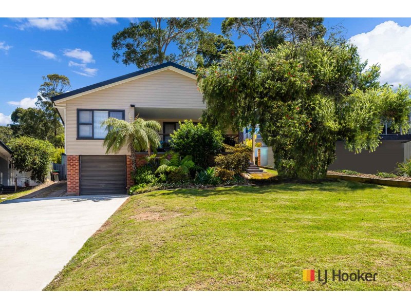 582 Beach Road, Denhams Beach NSW 2536