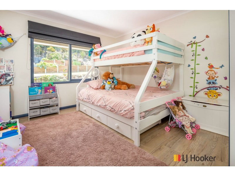 28 Johnson Place, Surf Beach NSW 2536