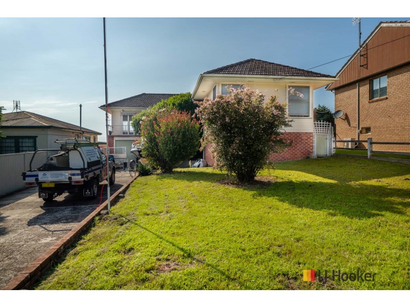 25 Bavarde Avenue, Batemans Bay NSW 2536