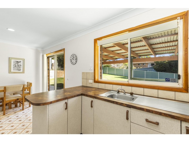 61 Ocean Avenue, Surf Beach NSW 2536