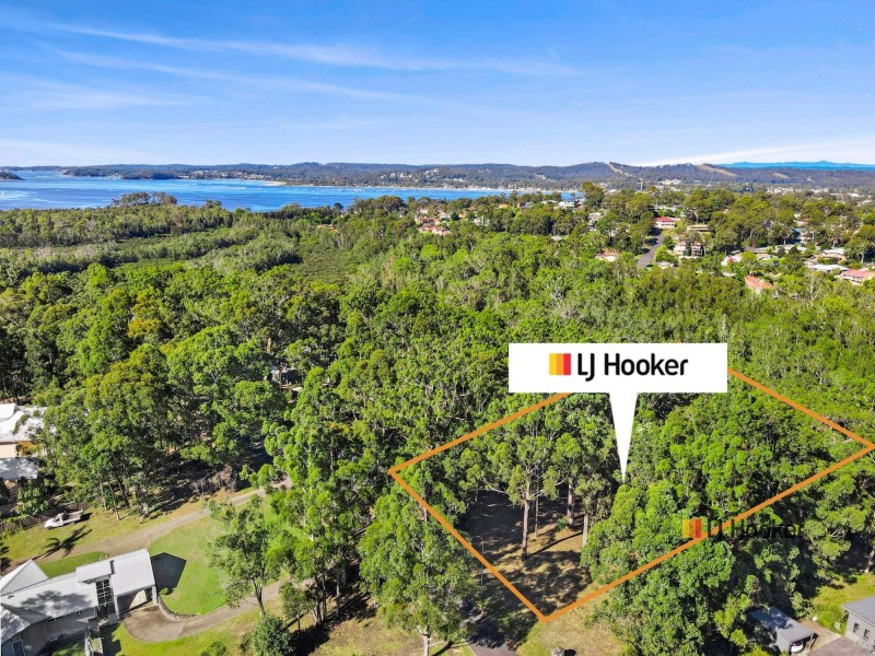 8 Burri Palm Way, Surfside NSW 2536