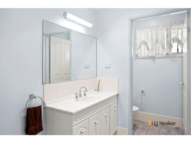 14 Lawson Place, Sunshine Bay NSW 2536