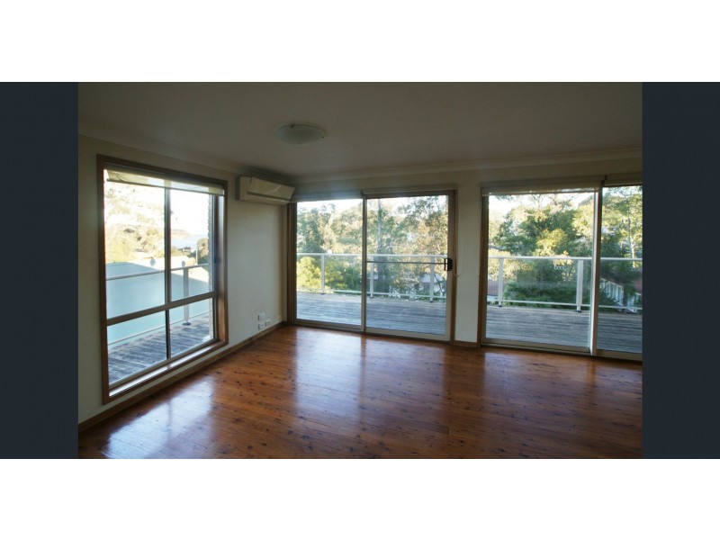 11 Hawks Nest Place, Surfside NSW 2536