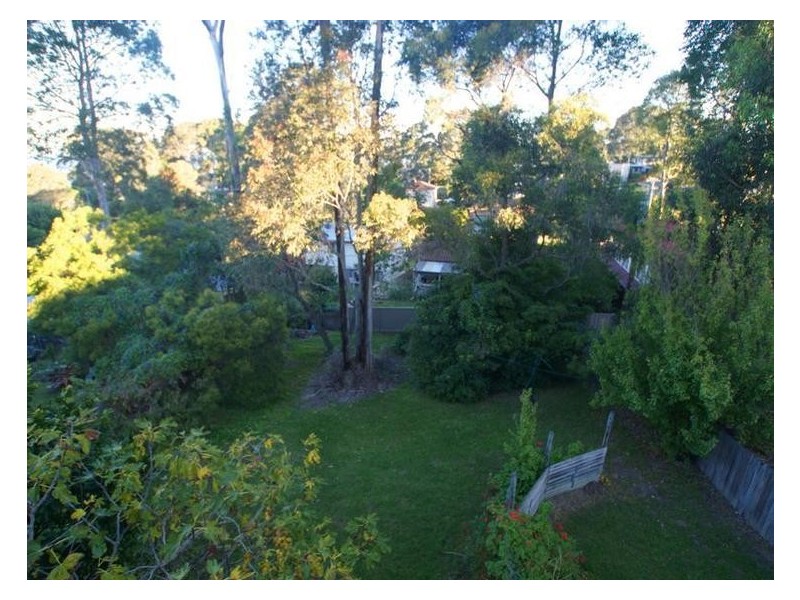 11 Hawks Nest Place, Surfside NSW 2536
