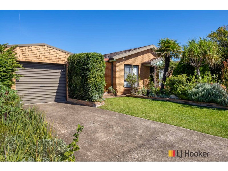 9 Belbowrie Parade, Maloneys Beach NSW 2536