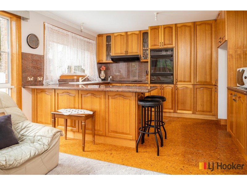 23 Pleasurelea Drive, Sunshine Bay NSW 2536