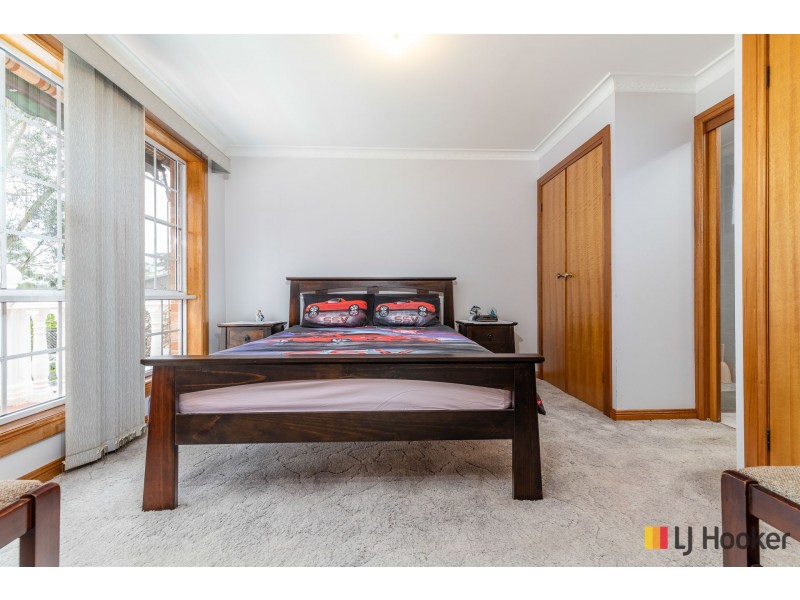 23 Pleasurelea Drive, Sunshine Bay NSW 2536