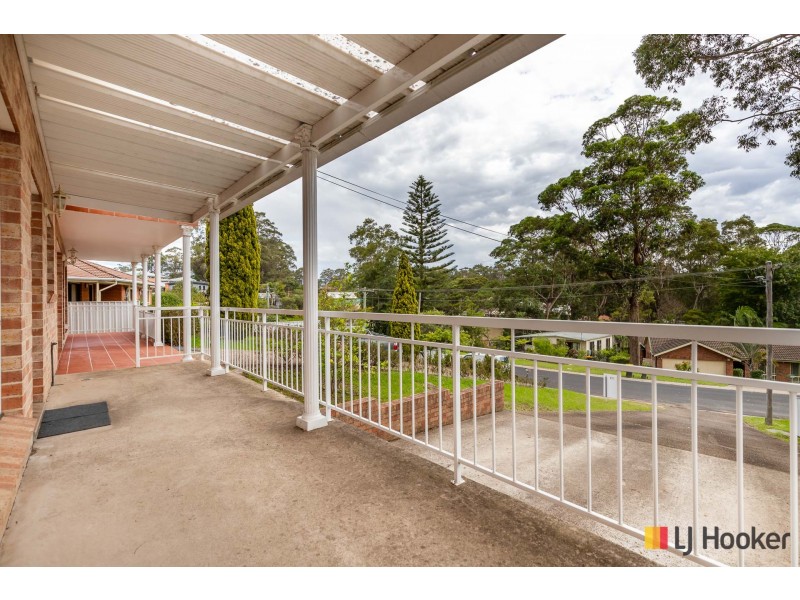 23 Pleasurelea Drive, Sunshine Bay NSW 2536