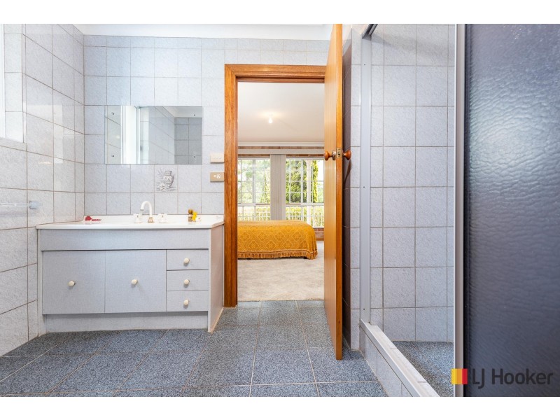 23 Pleasurelea Drive, Sunshine Bay NSW 2536