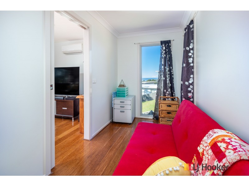 8 Seaview Way, Long Beach NSW 2536