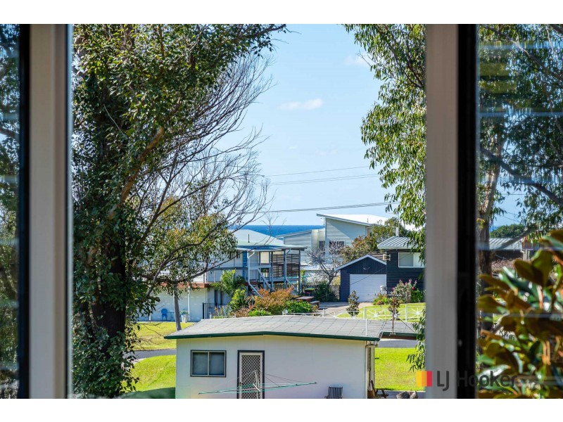 14 Mimosa Place, Malua Bay NSW 2536