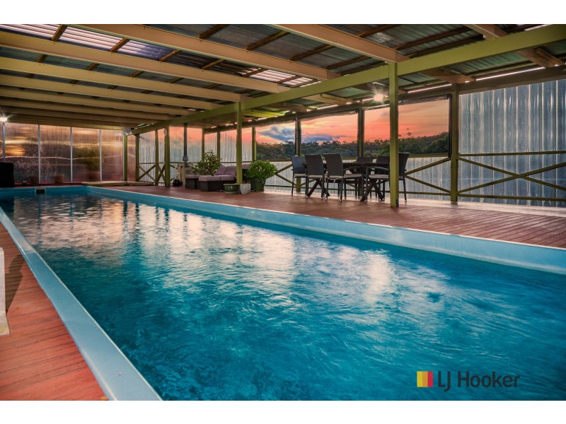 6 Barlings Drive, Tomakin NSW 2537