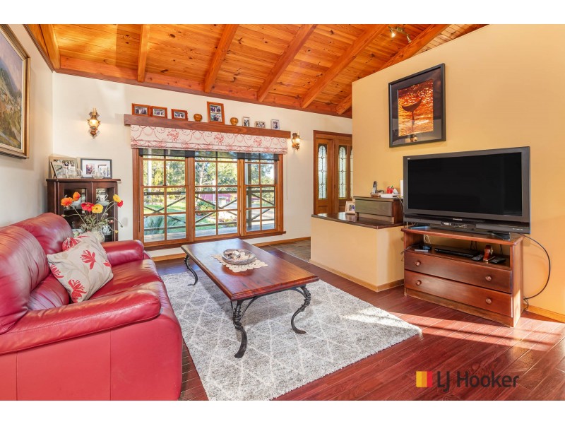 6 Barlings Drive, Tomakin NSW 2537