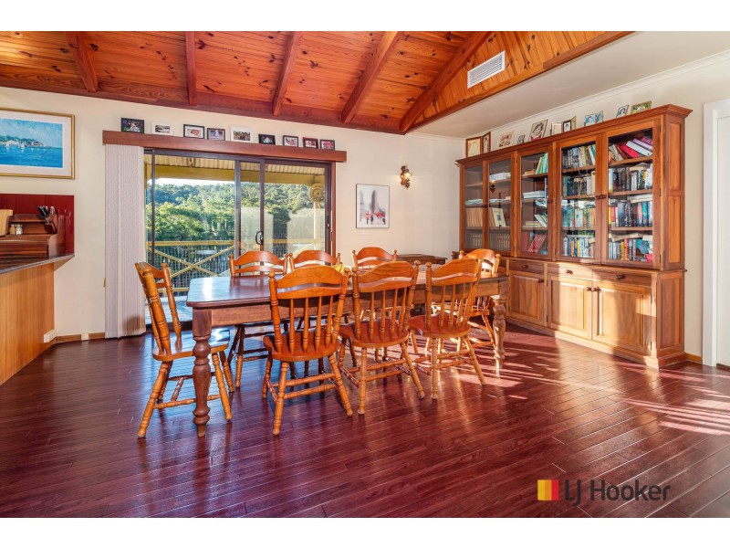 6 Barlings Drive, Tomakin NSW 2537