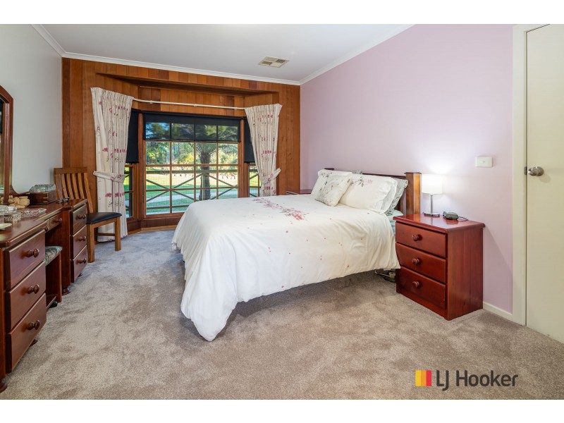 6 Barlings Drive, Tomakin NSW 2537