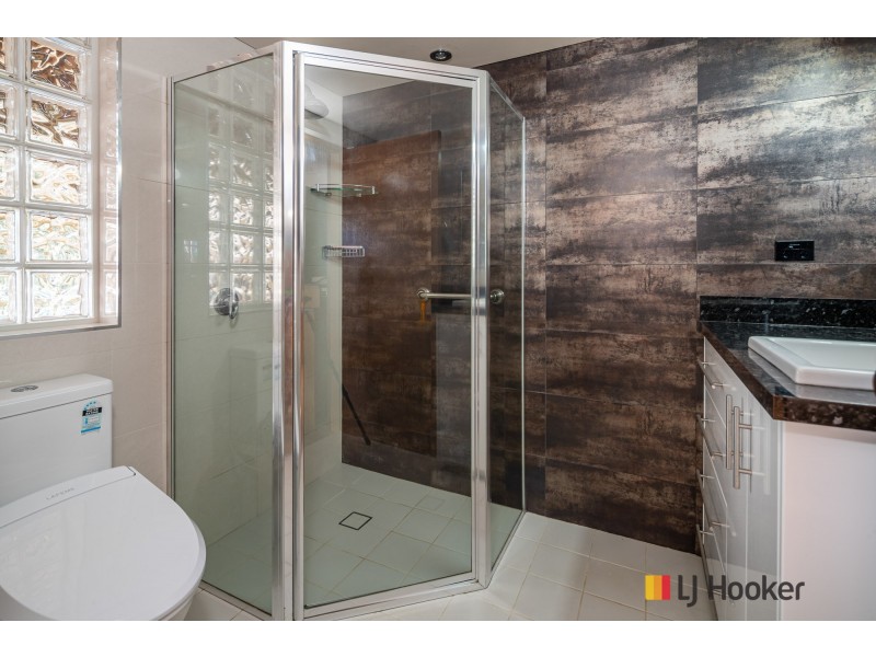 6 Barlings Drive, Tomakin NSW 2537