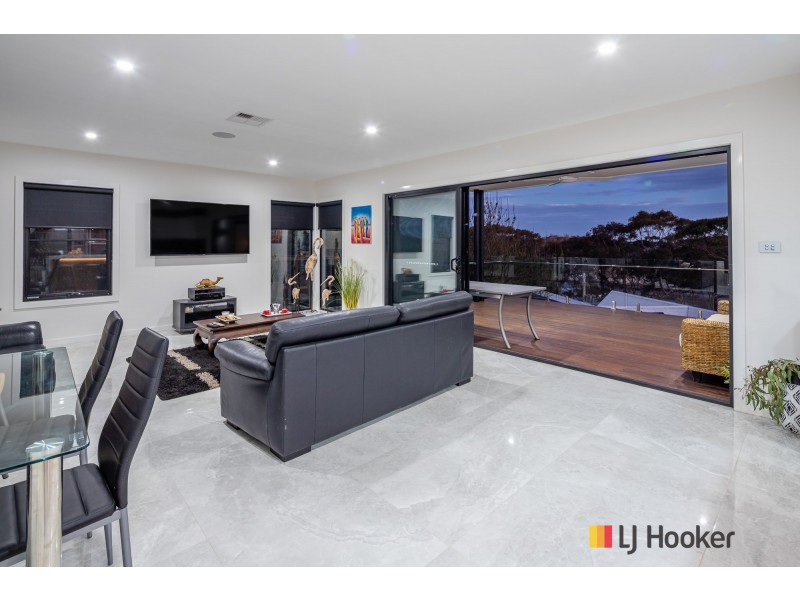 33 Mulgowrie Street, Malua Bay NSW 2536