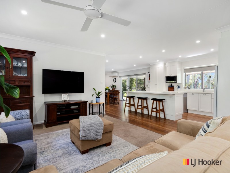 8 Tall Trees Place, Long Beach NSW 2536
