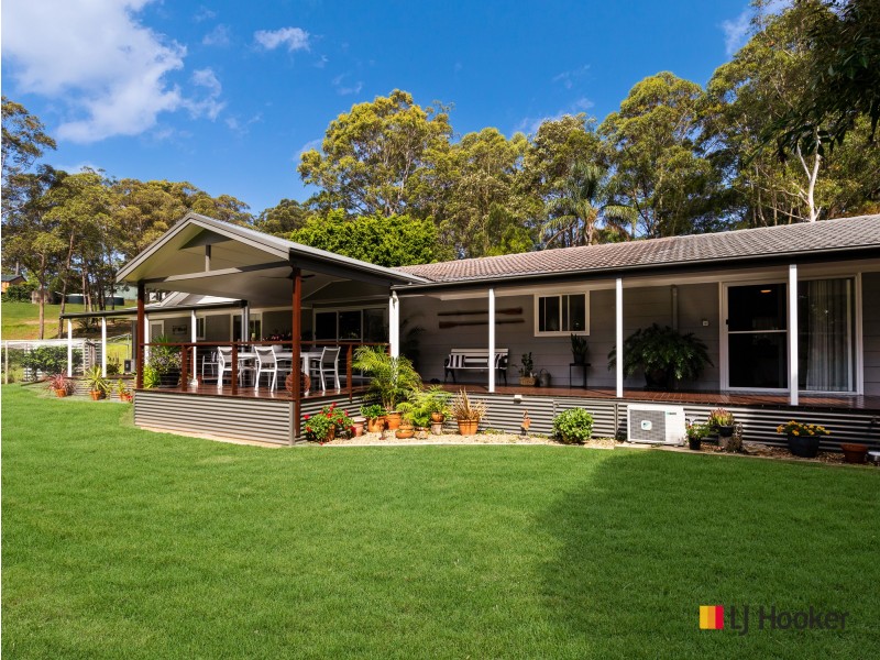 8 Tall Trees Place, Long Beach NSW 2536