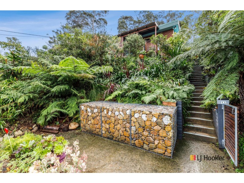 11 Berry Place, Surf Beach NSW 2536