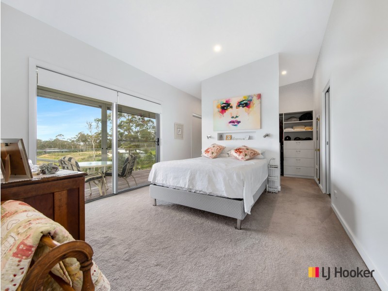 16 Bayridge Drive, North Batemans Bay NSW 2536