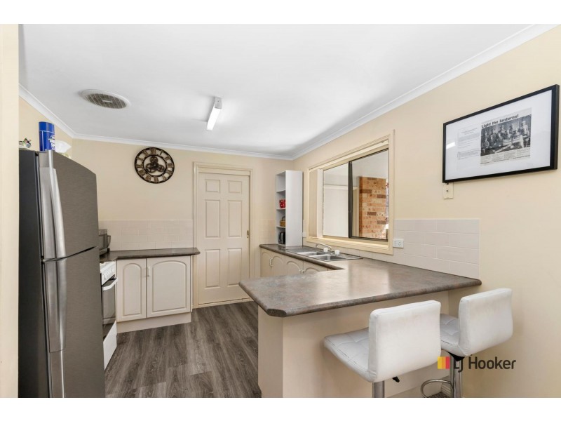 10 Jerupa Close, Surf Beach NSW 2536