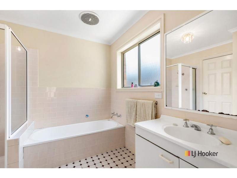 10 Jerupa Close, Surf Beach NSW 2536