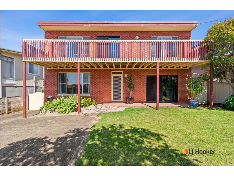 18 Calga Crescent, Catalina NSW 2536