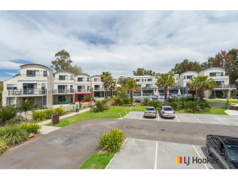 103/202-208 Beach Road, Batehaven NSW 2536