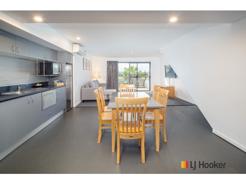 Unit 207/202-208 Beach Road, Batehaven NSW 2536