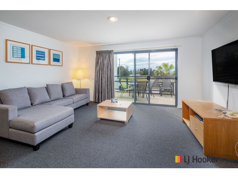 Unit 207/202-208 Beach Road, Batehaven NSW 2536