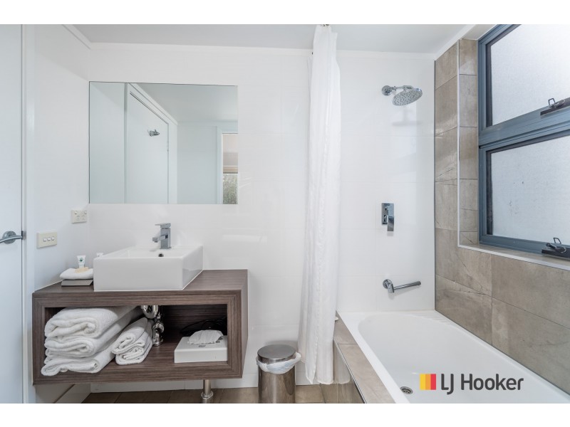 Unit 207/202-208 Beach Road, Batehaven NSW 2536