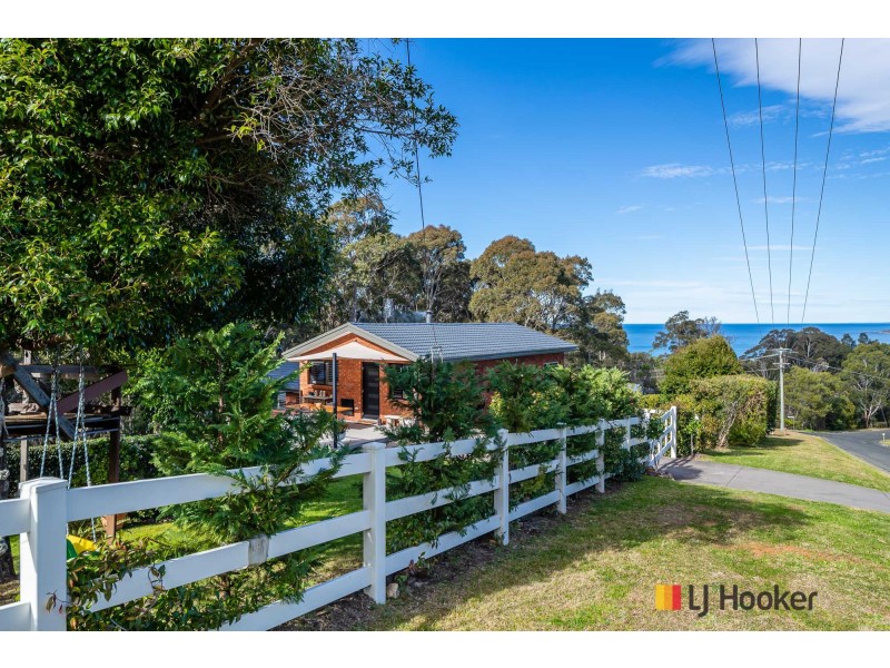 11 Barlings Drive, Tomakin NSW 2537