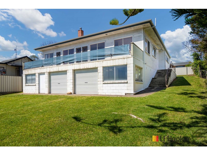 7 Lockyersleigh Avenue, Batehaven NSW 2536