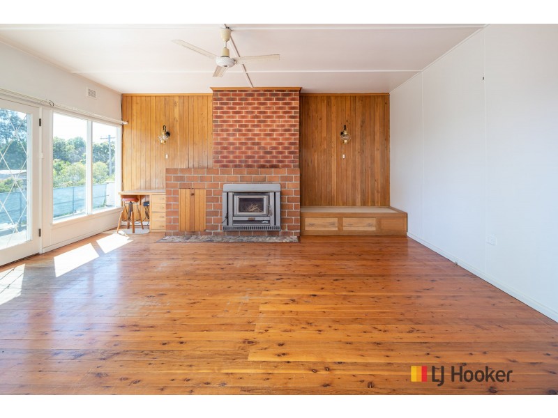 7 Lockyersleigh Avenue, Batehaven NSW 2536